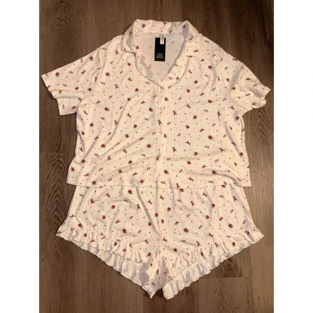 Wild Fable Womens 1X Pajama Set Cream Red Bow Holiday Ribbed Short Sleeve Ruffle